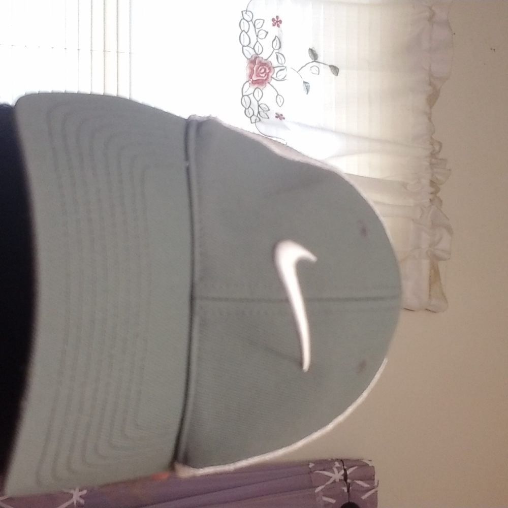 "21 1/2 Nike flexfit golf hat